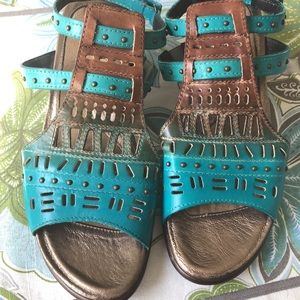 Gorgeous Leather Naot heels size 8